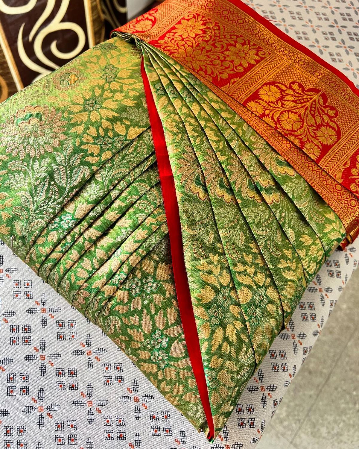 Saree Pre-Pleating